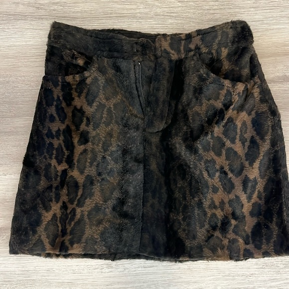 Betsey Johnson Dresses & Skirts - Betsey Johnson mini skirt